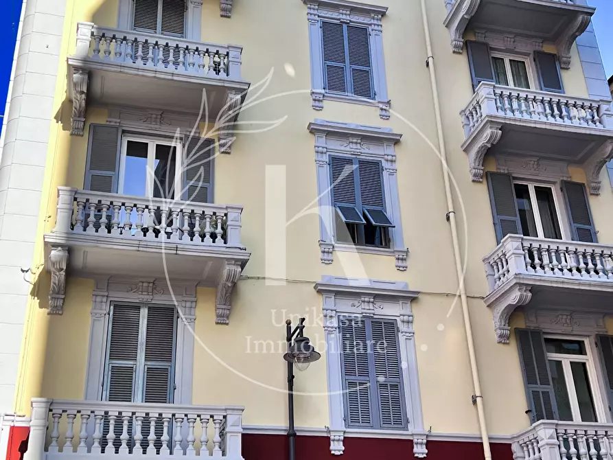 Immagine 28 di Quadrilocale in vendita  in Via Giuseppe Parini 14 a Vado Ligure