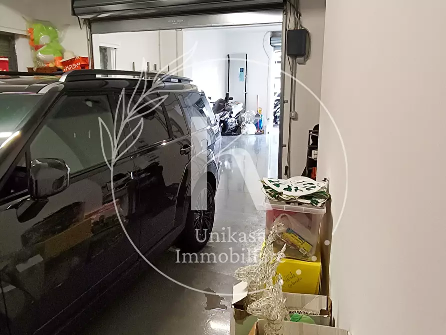 Immagine 14 di Garage in vendita  in Corso Viglienzoni 24 a Savona