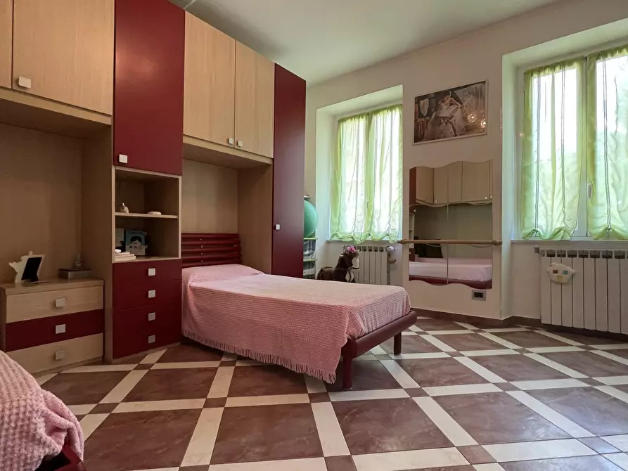 Immagine 37 di Quadrilocale in vendita  in Via Nicolò Cesare Garroni a Savona