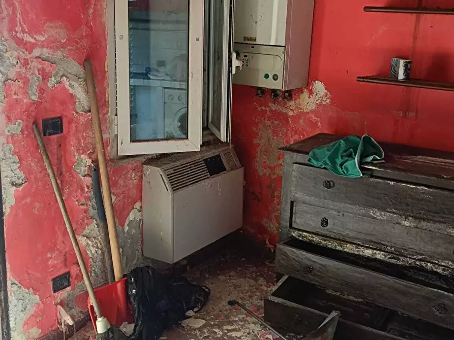 Immagine 31 di Rustico / casale in vendita  in San Bartolomeo del Bosco a Savona