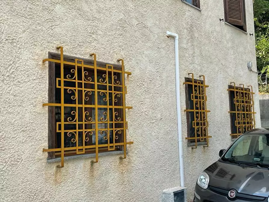 Immagine 15 di Trilocale in vendita  in Via Spotorno a Vezzi Portio