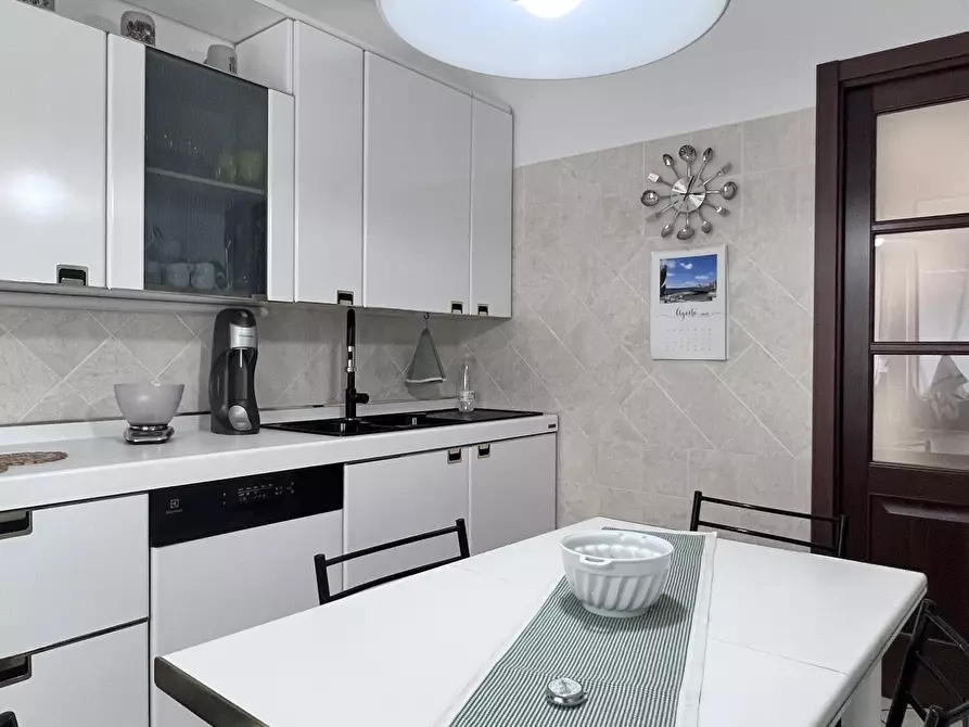 Immagine 41 di Villa in vendita  in Via Alla Strà a Savona