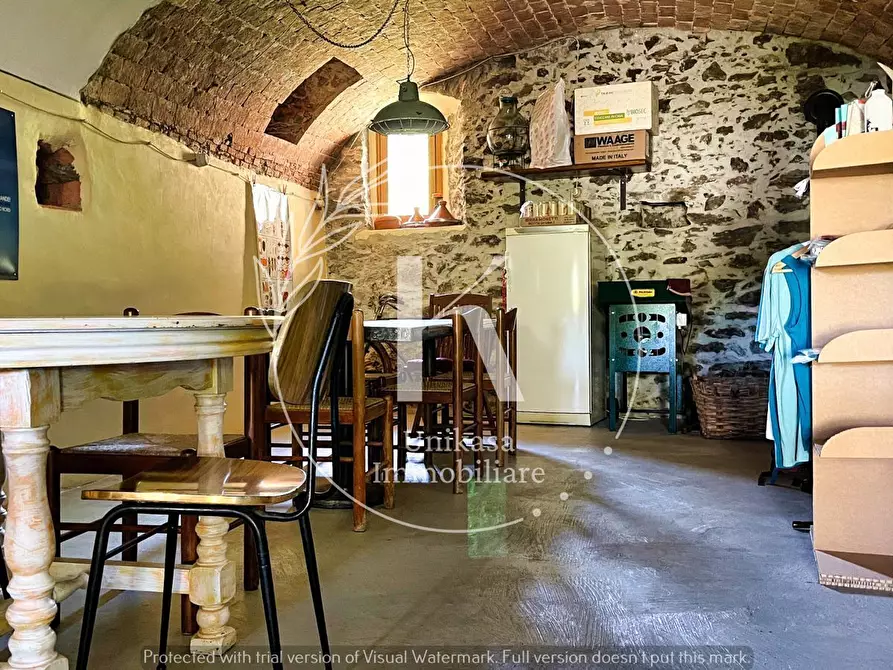 Immagine 40 di Agriturismo in vendita  in Orco Feglino a Orco Feglino