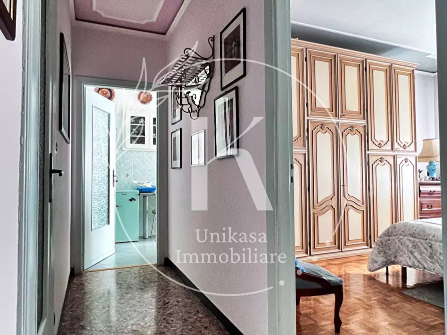 Immagine 9 di Pentalocale in vendita  in Corso Viglienzoni 6 a Savona