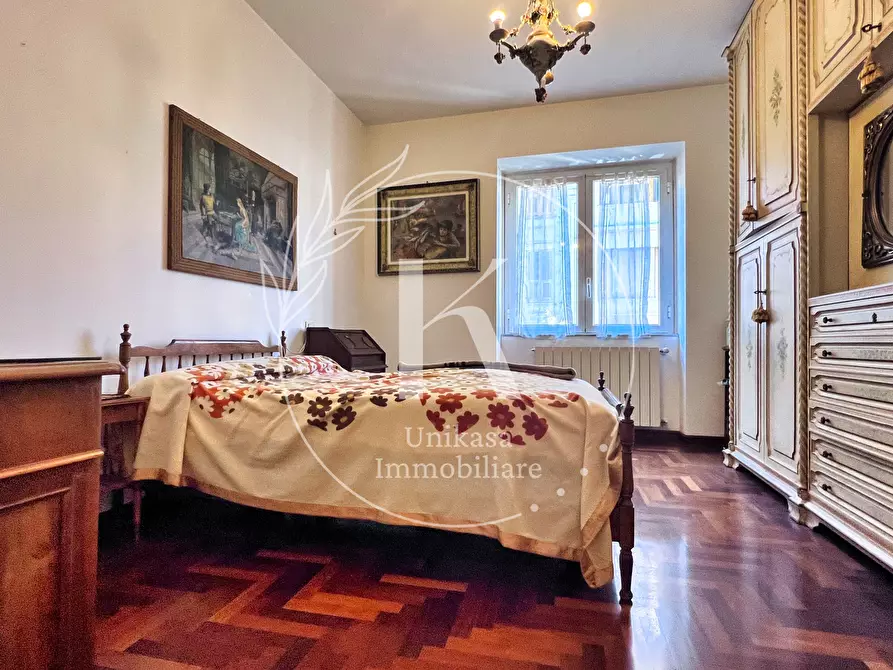 Immagine 15 di Quadrilocale in vendita  in Via IV Novembre 10 a Savona