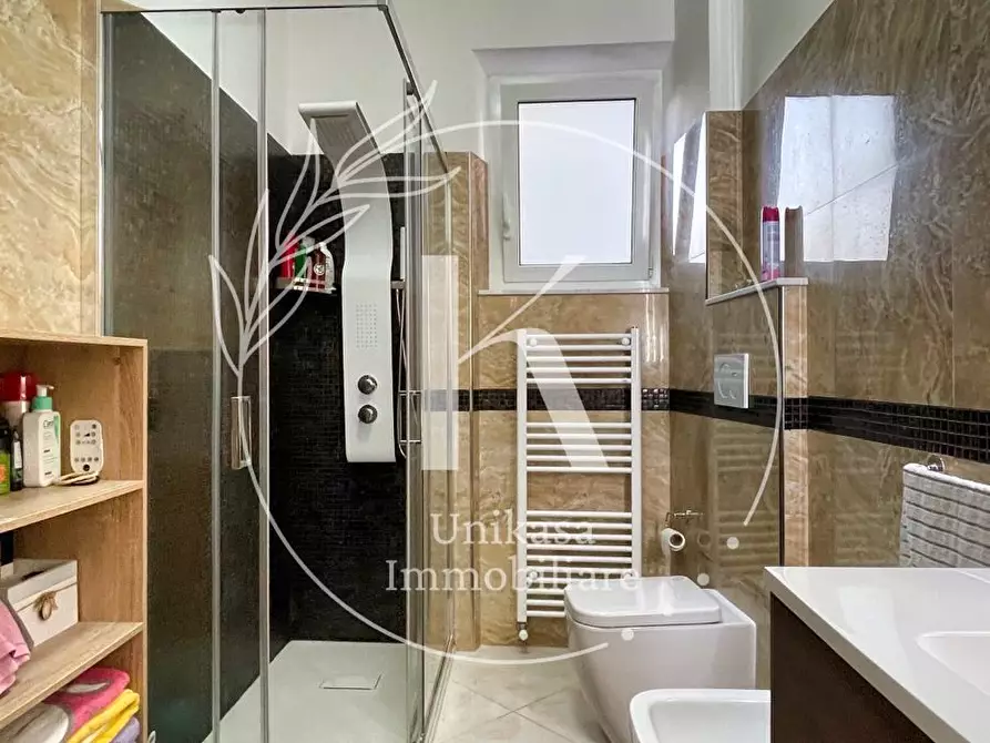 Immagine 18 di Pentalocale in vendita  in Via Antonio Gramsci 65 a Vado Ligure