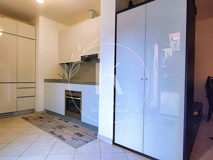 Immagine 25 di Quadrilocale in vendita  in Via Aurelia 454 a Vado Ligure