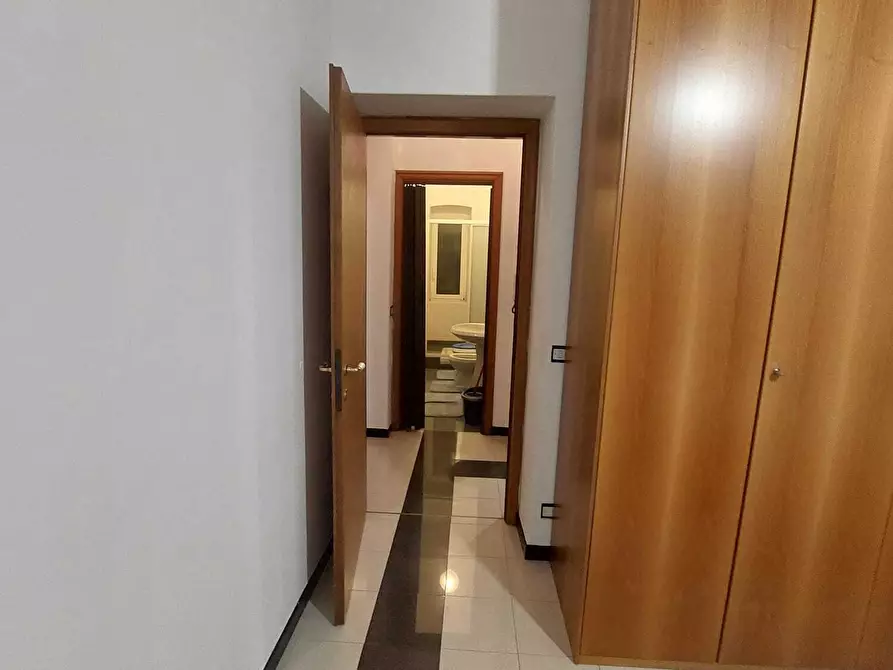 Immagine 7 di Bilocale in vendita  in Via Zara 10 a Savona