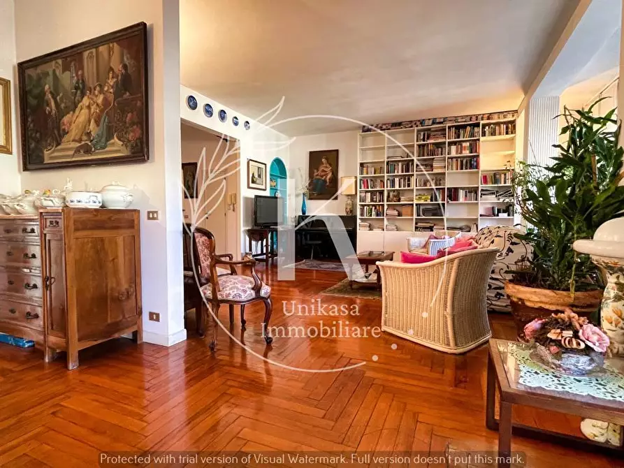 Immagine 4 di Pentalocale in vendita  in Piazza Guglielmo Marconi a Savona