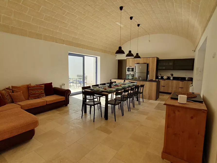 Immagine 29 di Villa in vendita  in CONTRADA  PASCAROSA a Ostuni