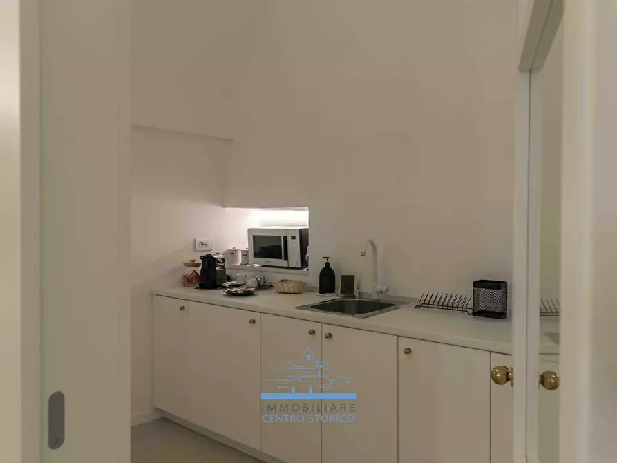 Immagine 49 di Palazzo in vendita  in Via Luca Mindelli a Ostuni