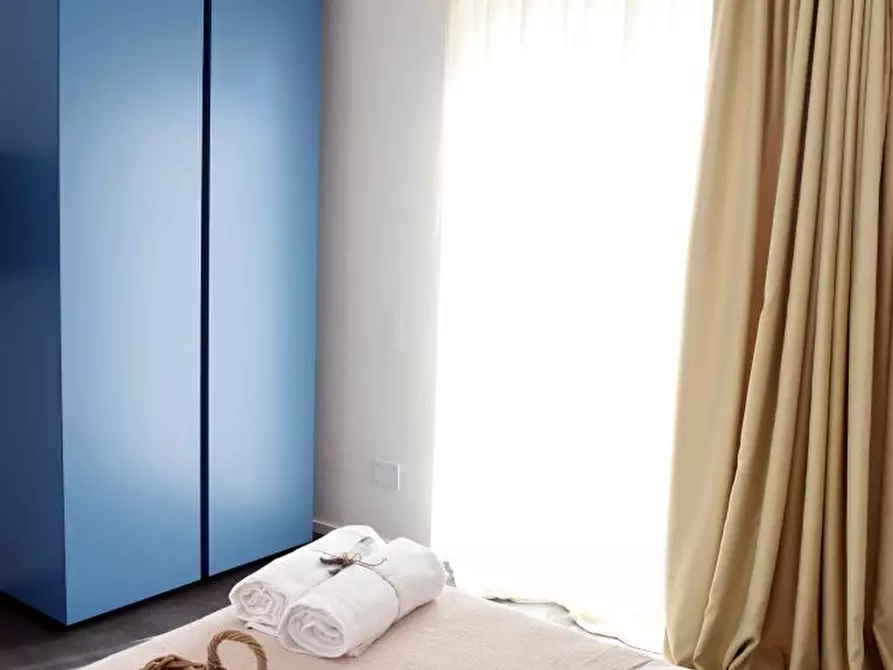 Immagine 21 di Palazzo in vendita  in Piazza 'Nzegna a Carovigno