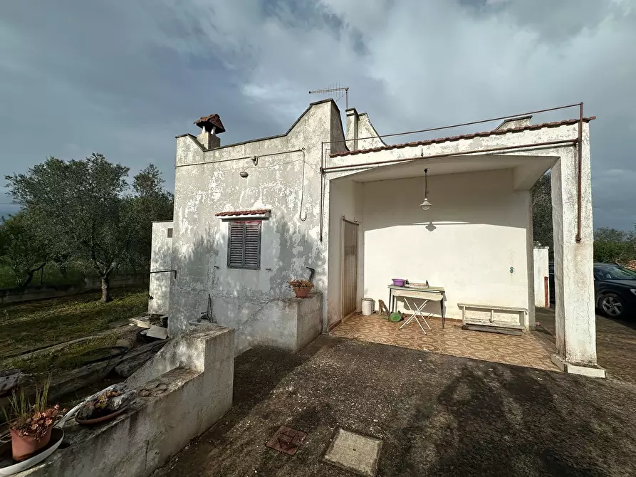 Immagine 3 di Villa in vendita  in Strada Provinciale 28 a Ostuni