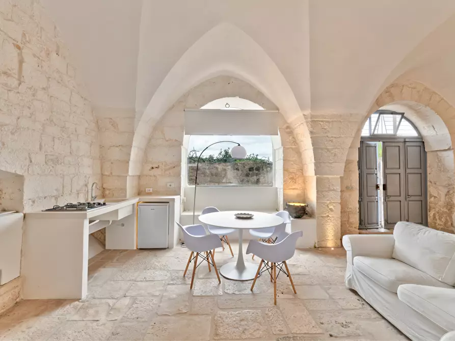 Immagine 1 di Casa indipendente in vendita  in CORSO VITTORIO EMANUELE II a Ostuni