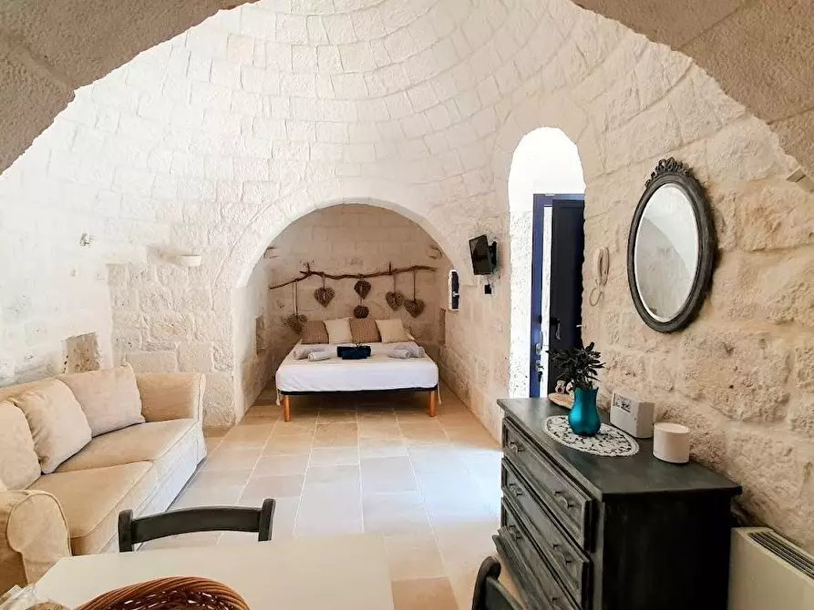 Immagine 19 di Villa in vendita  in CONTRADA  PASCAROSA a Ostuni