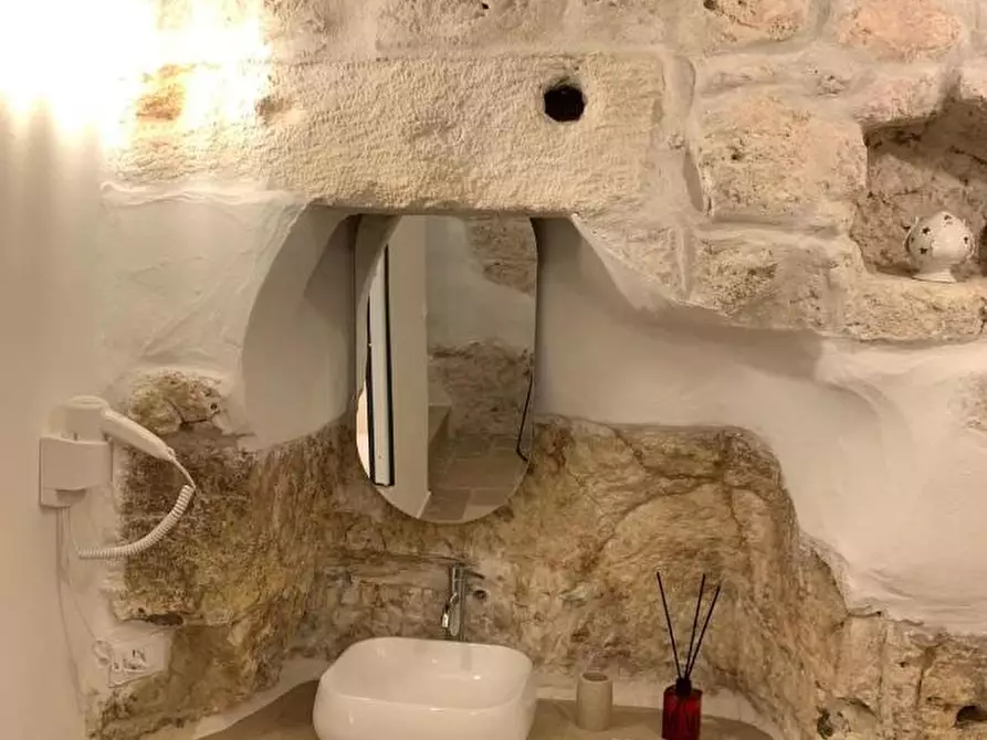 Immagine 12 di Casa indipendente in vendita  in Vico Pergola 14 a Ostuni