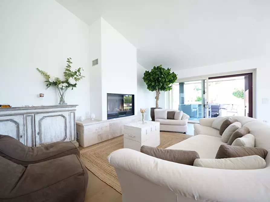 Immagine 23 di Villa in vendita  in SP29 31 a Ostuni