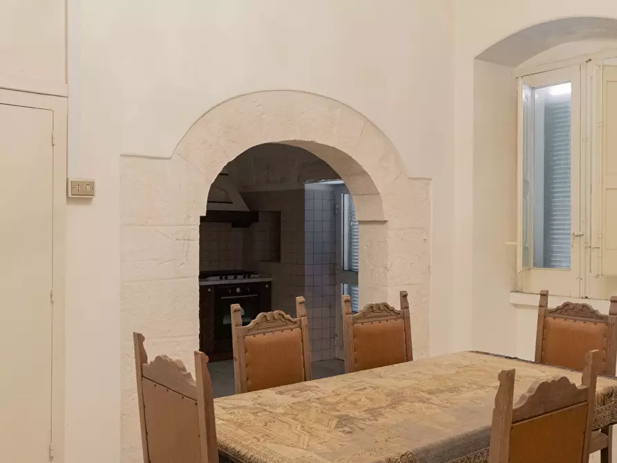 Immagine 26 di Palazzo in vendita  in Via Martiri di Kindu a Ostuni