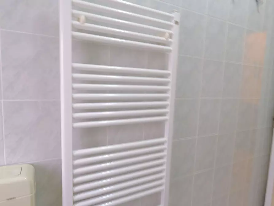 Immagine 14 di Trilocale in vendita  in Via Giuseppe Garibaldi 70 a Albisola Superiore