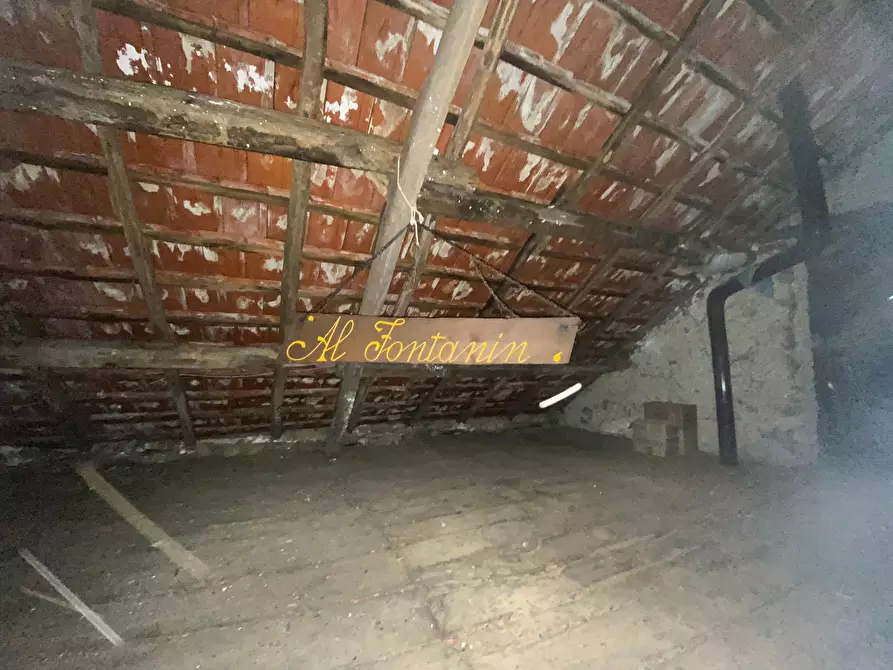 Immagine 27 di Rustico / casale in vendita  a Sassello