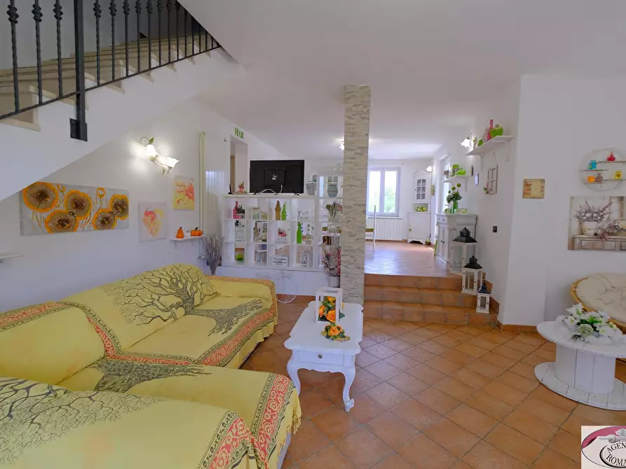 Immagine 28 di Villa in vendita  in Battaglia 56 a Mioglia