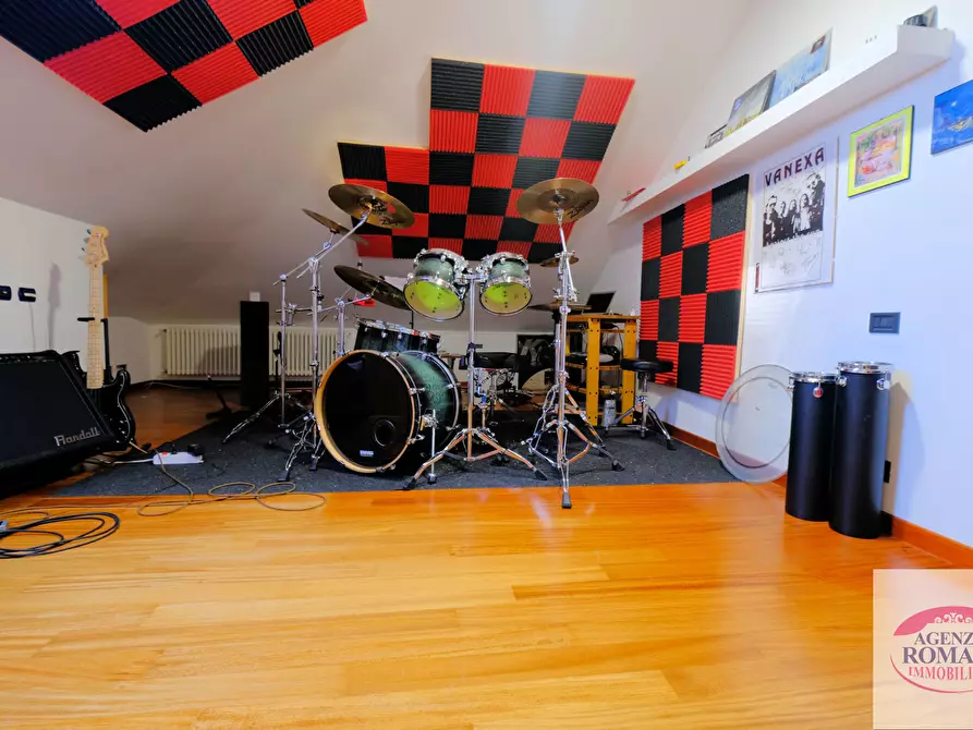 Immagine 31 di Villa in vendita  in Località Brigiola 6 a Sassello