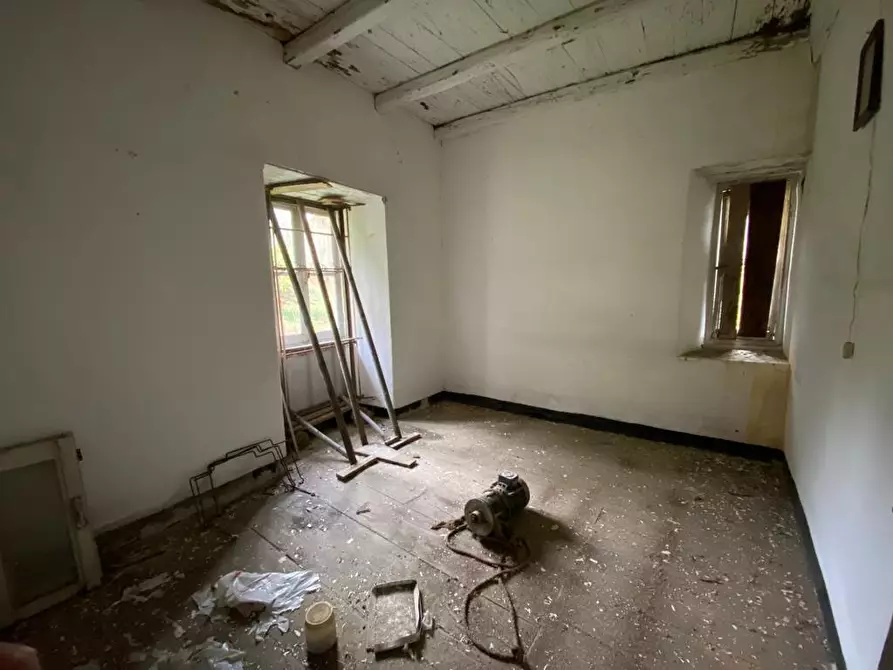 Immagine 8 di Rustico / casale in vendita  a Urbe