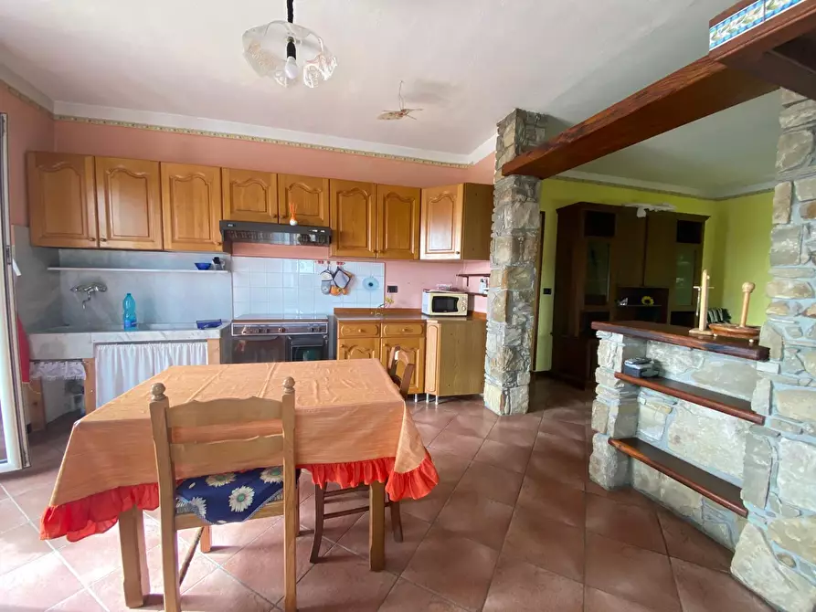 Immagine 25 di Rustico / casale in vendita  in SP210 66 a Ponzone