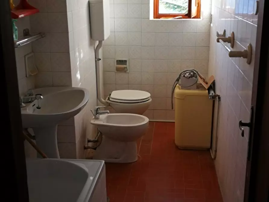 Immagine 32 di Quadrilocale in vendita  a Sassello