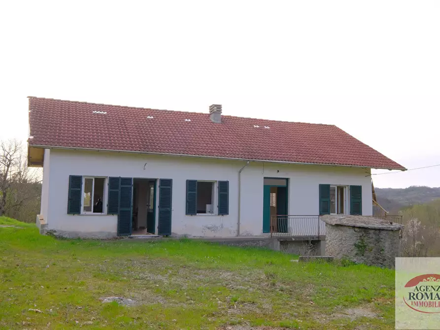 Immagine 1 di Casa indipendente in vendita  in Località Garbarini 17 a Pareto