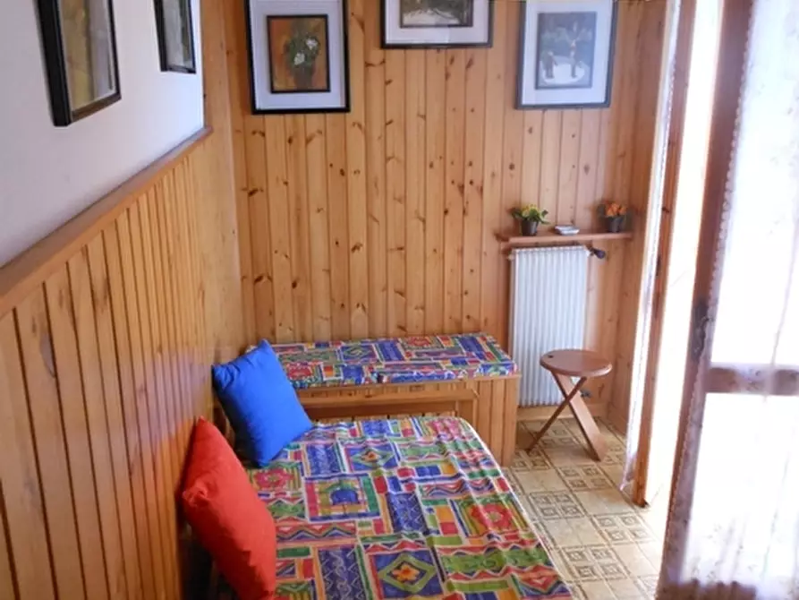 Immagine 13 di Appartamento in vendita  a Urbe