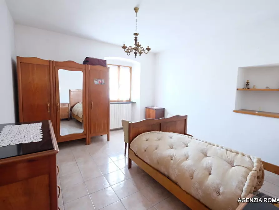 Immagine 12 di Rustico / casale in vendita  a Sassello