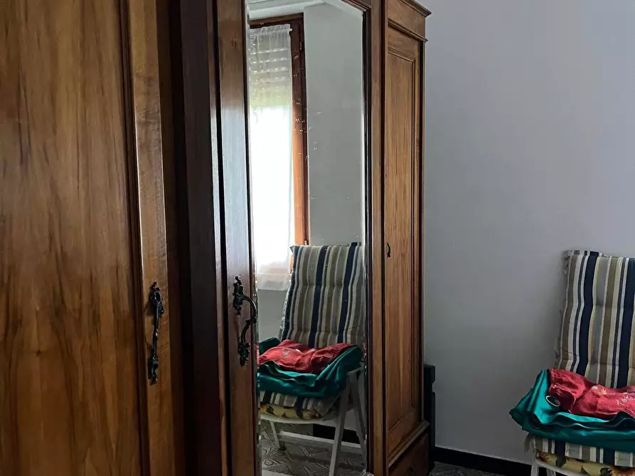 Immagine 9 di Trilocale in vendita  a Tiglieto