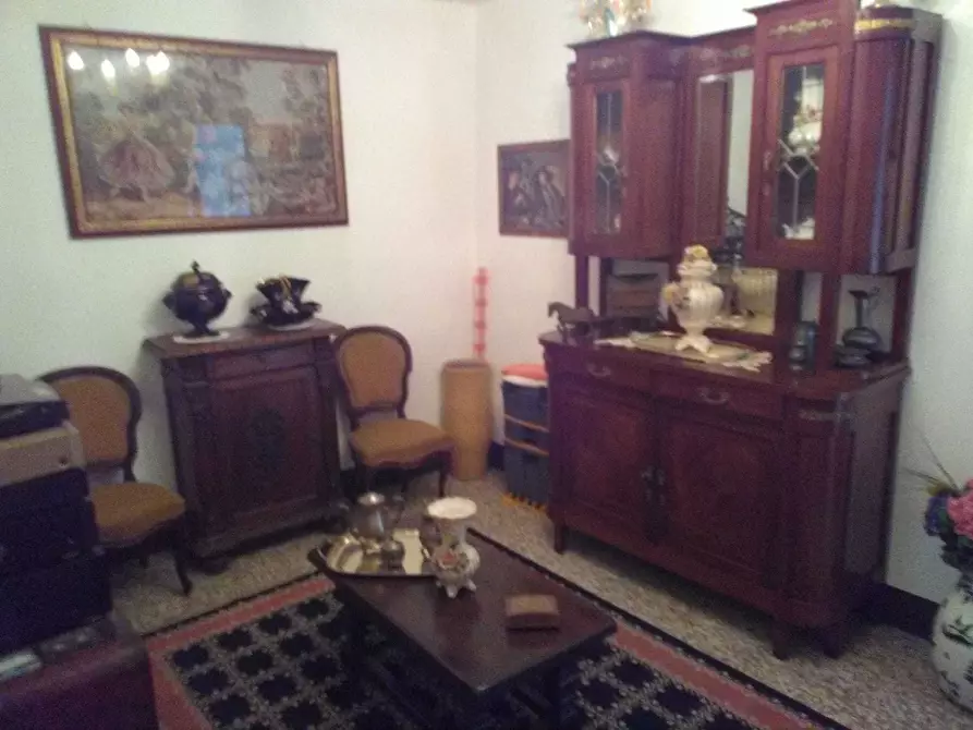 Immagine 12 di Quadrilocale in vendita  in Via al Castello 7 a Pareto