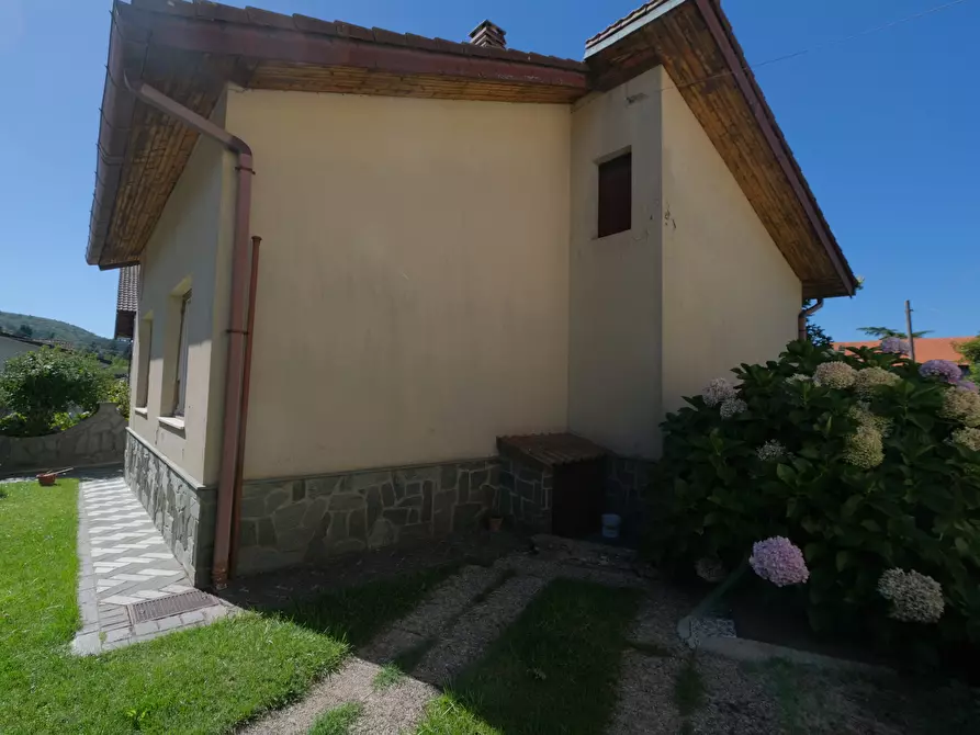Immagine 7 di Villa in vendita  in Località Poggio 2 a Sassello
