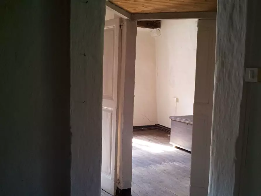 Immagine 12 di Rustico / casale in vendita  a Sassello