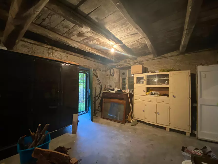 Immagine 9 di Rustico / casale in vendita  a Sassello