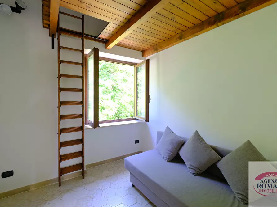 Immagine 21 di Appartamento in vendita  in Via Marasca 96 a Urbe