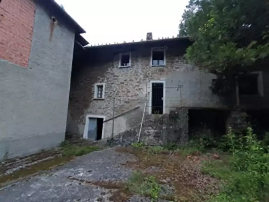 Immagine 10 di Villa in vendita  in Regione Favato 144 a Roccaverano