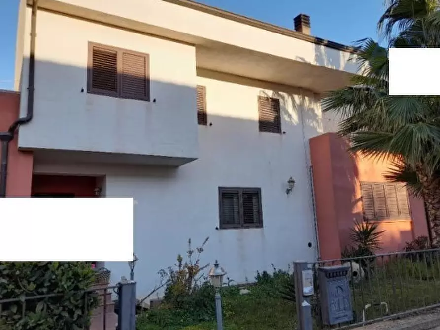 Immagine 1 di Villetta a schiera in vendita  in Via Avv. Emanuele Sulenti 6 a Ragusa