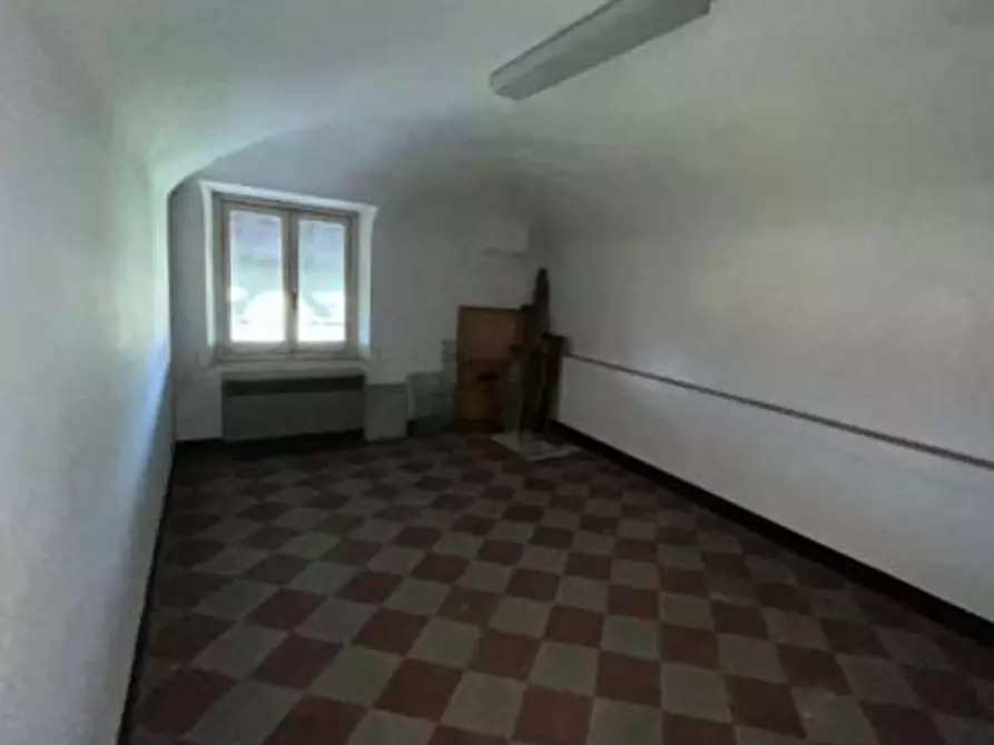 Immagine 9 di Casa trifamiliare in vendita  in Strada Villalvernia 3 a Novi Ligure