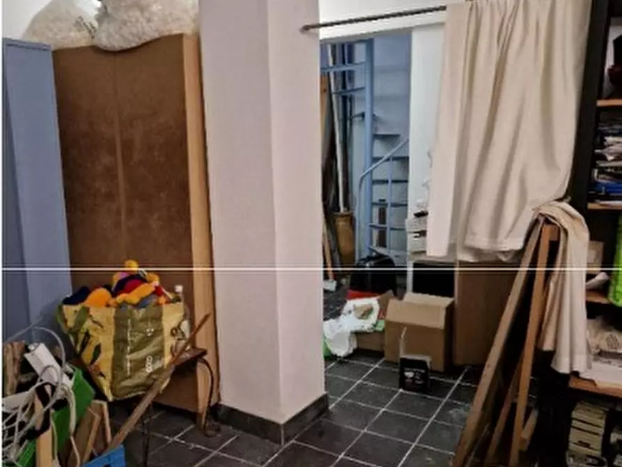 Immagine 7 di Locale commerciale in vendita  in Corso Valparaiso 62 a Chiavari