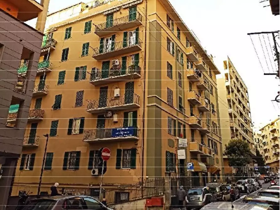 Immagine 1 di Trilocale in vendita  in Via Donghi 24 a Genova