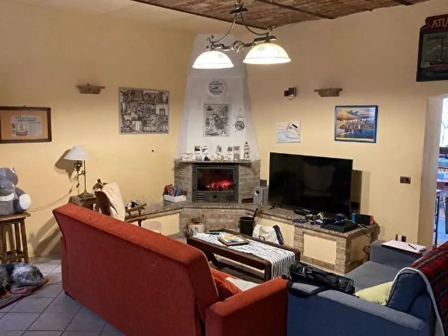 Immagine 3 di Terratetto in vendita  in Via Montebello 64 a Sale