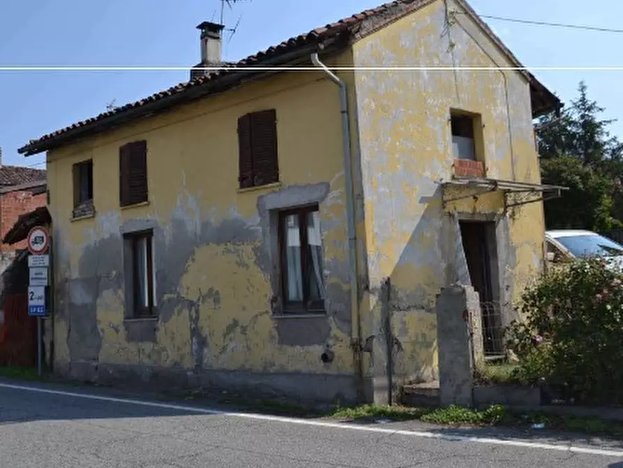 Immagine 1 di Villetta a schiera in vendita  in Via Roma 14 a Castelletto Monferrato
