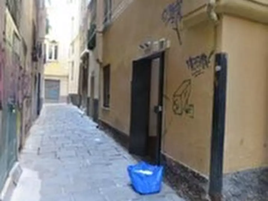 Immagine 3 di Magazzino in vendita  in Vico del Tempo Buono 11 a Genova