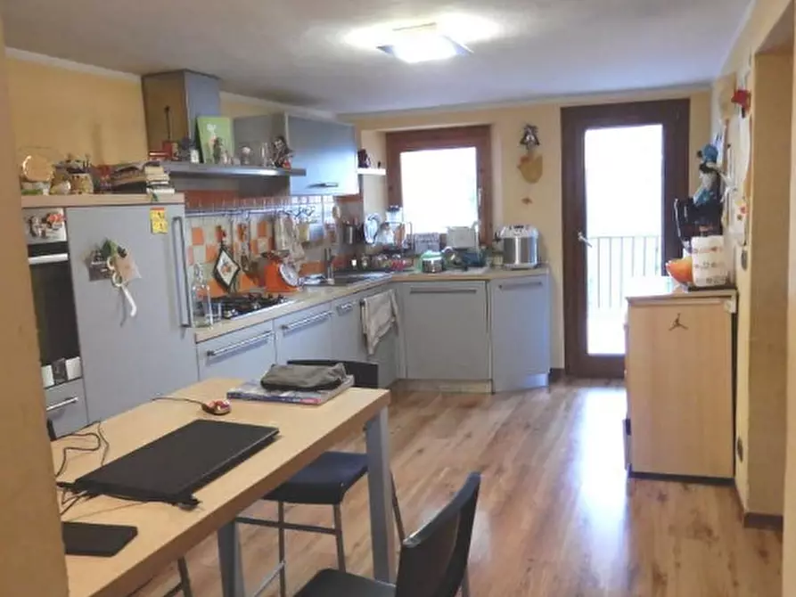 Immagine 4 di Villa in vendita  in Frazione Uccelli 27 a Caprile