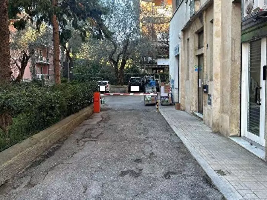 Immagine 1 di Garage in vendita  in Via Nicola Fabrizi 88 a Genova
