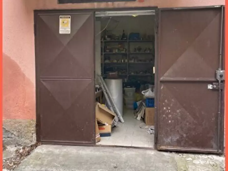 Immagine 4 di Magazzino in vendita  in Via Fereggiano 81 R a Genova