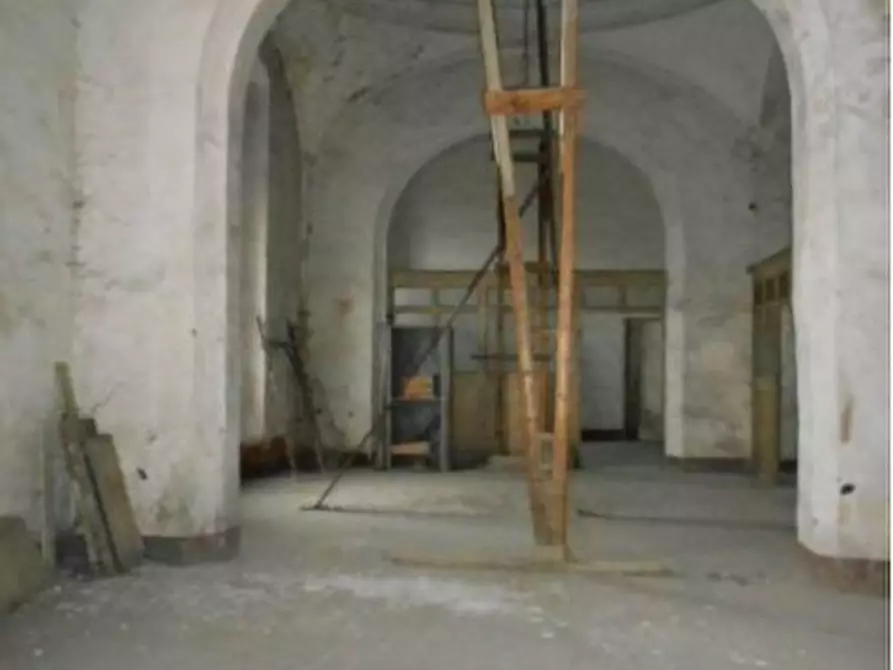 Immagine 5 di Bilocale in vendita  in Via Cavour 21 a Novi Ligure